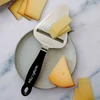 Microplane Professional sūrio kastuvas, juodas, nerūdijantis plienas