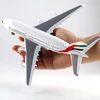 Pan i Pani Gadżet DIDŽIŲJŲ EMYRATAI AIRBUS A380 KELEIVINIO LĖKTUVO METALINIO MODELIO GARSO ŠVIESA