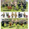 Sluban FIGURINĖS 8057 + GINKLAI + skydai + ŠUNYS armijos policijos statybiniai blokai figūrėlės ginklai šuo
