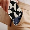 Voltuna Dėklas „Abstract Swirl Noir“ su MagSafe Apple iPhone 13-17 modeliams