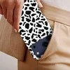 Voltuna Dėklas „Bold Snow Spots“ su MagSafe Apple iPhone 13-17 modeliams
