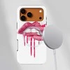 Voltuna Dėklas „Dripping Raudona Lips“ su MagSafe Apple iPhone 13-17 modeliams