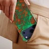 Voltuna Dėklas „Emerald Fire Veins“ su MagSafe Apple iPhone 13-17 modeliams