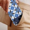 Voltuna Dėklas „Mėlyna Starburst Tile“ su MagSafe Apple iPhone 13-17 modeliams