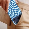Voltuna Dėklas „Mėlyna Wave Check“ su MagSafe Apple iPhone 13-17 modeliams