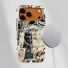 Voltuna Dėklas „Noir Doodle Chaos“ su MagSafe Apple iPhone 13-17 modeliams