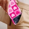 Voltuna Dėklas „Rožinė Heart Checkers“ su MagSafe Apple iPhone 13-17 modeliams