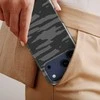 Voltuna Dėklas „Shadow Wave Camo“ su MagSafe Apple iPhone 13-17 modeliams