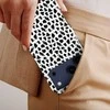 Voltuna Dėklas „Snow Leopard Spots“ su MagSafe Apple iPhone 13-17 modeliams