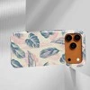 Voltuna Dėklas „Soft Blush Feathers“ su MagSafe Apple iPhone 13-17 modeliams