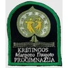 Kretingos Marijono Daujoto progimnazijos emblema, EMBLEMA: Emblema su prisiuvimu