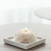 Lukata Kvadratinis gipso padėkliukas – minimalistinė elegancija žvakėms ir namų dekoravimui