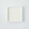 Lukata Kvadratinis gipso padėkliukas – minimalistinė elegancija žvakėms ir namų dekoravimui