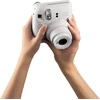 Momentfotoaparāts Fujifilm Instax Mini 12 Clay Baltas, balta krās.