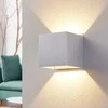 Aliumininis LED sieninis šviestuvas Esma, kampinis