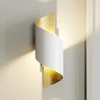 Metalinis LED sieninis šviestuvas Desirio, balto aukso