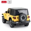 Nuotoliniu būdu valdomas geltonas „Jeep Wrangler JL“ automobilis, 1:24, „Rastar“ 79500