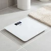 Virtuvinės svarstyklės Adleris AD 8194 baltos vonios svarstyklės su USB-C jungtimi, įkraunamos, 180 kg, 100 g tikslumas