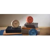 Arne Jacobsen Clocks Arne Jacobsen - Miesto rotušės stalo laikrodis - Ø11 cm - Raudonas