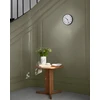 Arne Jacobsen Clocks Arne Jacobsen - Sieninis laikrodis stotelėje - Ø29 cm - Juodas