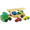 Lean Toys Medinis žalias vilkikas su žaisliniais automobiliais