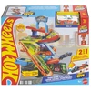 „Hot Wheels“ – miestą transformuojantis kaskadininkų garažas (JHL94)