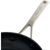 KitchenAid - Kaltinė grūdinto aliuminio keptuvė - juoda - 30 cm