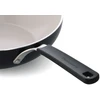 KitchenAid - Spalvotas aliuminio vokas - matinės juodos spalvos - 28 cm