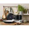 KitchenAid - Spalvoto aliuminio 6 dalių rinkinys: keptuvė 24/28 cm + puodas su dangčiu 20/24 cm - matinės juodos spalvos