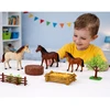Lean Toys Žirgų figūrėlių rinkinys su priedais, 23 dalių, vaikams nuo 3 metų, lavina kūrybiškumą, spalvotas