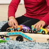 Melissa Doug - Medinės transporto priemonės Automobilių vežėjas Mega lenktyninis automobilis (806254)