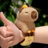 Lean Toys Pliušinė apyrankė su kapibara ir bitės motyvu