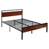 VEVOR Lovos rėmas Queen size, 35 cm, juodas metalinis platforminis lovos rėmas su retro rudos spalvos medine galvūgaliu ir kojūgaliu