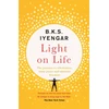 KNYGA B. K. S. Iyengar Light on Life