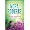 KNYGA Nora Roberts Holding The Dream