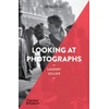 KNYGA Laurent Jullier Looking at Photographs