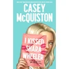 KNYGA Casey Mcquiston I Kissed Shara Wheeler