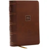 KNYGA Zondervan Publishing NKJV Compact Paragraph-Style Bible w/ 43,000 Cross References, Brown Leathersoft, Raudona Letter, Comfort Print: Holy Bible, New King James Version