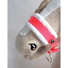 Super Hobby Horse Hobio žirgo kantaras su baltais pūkais ir rožinė virvė