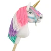Hobby Horse vienaragis ant lazdos su spalvota karčiene ir auksiniu ragu A4