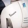 Baby Mix Vespa baltas elektrinis vaikiškas motociklas