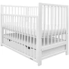 New Baby Medinė kūdikio lovelė su stalčiumi ir nuleidžiama šonine siena balta