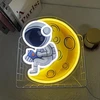 Lova Astronauto neoninis ženklas skaitymui, skirtas sienų dekoravimui, usb maitinamas reguliuojamo ryškumo led astronauto ir mėnulio neoninis ženklas fonui, visatos sienų meno dekoro dovana miegamajam, vyro urvui, vakarėliui (30,2 x 30,5 cm)