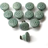 Auped 12 vnt. senovinių baldų rankenėlių rinkinys (34 mm) - retro gėlių dizainas žalios spalvos - virtuvės spintelėms, stalčiams ir komodoms - su montavimo medžiagomis (žalia)