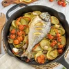 Bbq-toro keptuvė iš ketaus, skersmuo 34 cm, ketaus keptuvė-grilis su rankena, rankena ir dviem snapeliais, briaunota, ketaus keptuvė-grilis, bbq keptuvė, orkaitės keptuvė, ketaus keptuvė