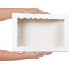 Belle Vous Pakuotė iš 10 baltų kraft popieriaus keksiukų transportavimo dėžučių su apžvalgos langu – 20,2 x 30,5 x 7 cm – vienkartinės pakavimo dėžutės – sausainiams, keksiukams, pyragams, šokoladams pakuoti ir keksiukų dėžutė