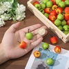 Chgcraft rinkinys, 60 mini dirbtinių obuolių, netikrų vaisių imitacija, žali ir raudoni obuoliai, mini netikri obuoliai namų vakarėliui, kalėdinei eglutei, vakarėlio nuotraukų rekvizitai
