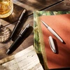 Colibri Equinox plunksnakotis - šlifuotas plienas ir chromo akcentai - elegantiškas plunksnakotis - vidutinio dydžio plunksnos sistema - pateikiamas gražioje dovanų dėžutėje - dovana vyrams ir moterims