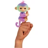 Fingerlings Magic Moods Norah - Romy užsikabink ant piršto - jo širdis šviečia priklausomai nuo tavo nuotaikos - bendrauja 70 tonų ir reakcijų - baterijos įtrauktos - interaktyvus žaislas - nuo 5 metų