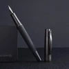 Hongdian 6013 matinės juodos spalvos plunksnakotis su itin plonu plunksnos galiuku (0,38 mm) ir metaline dovanų dėžute